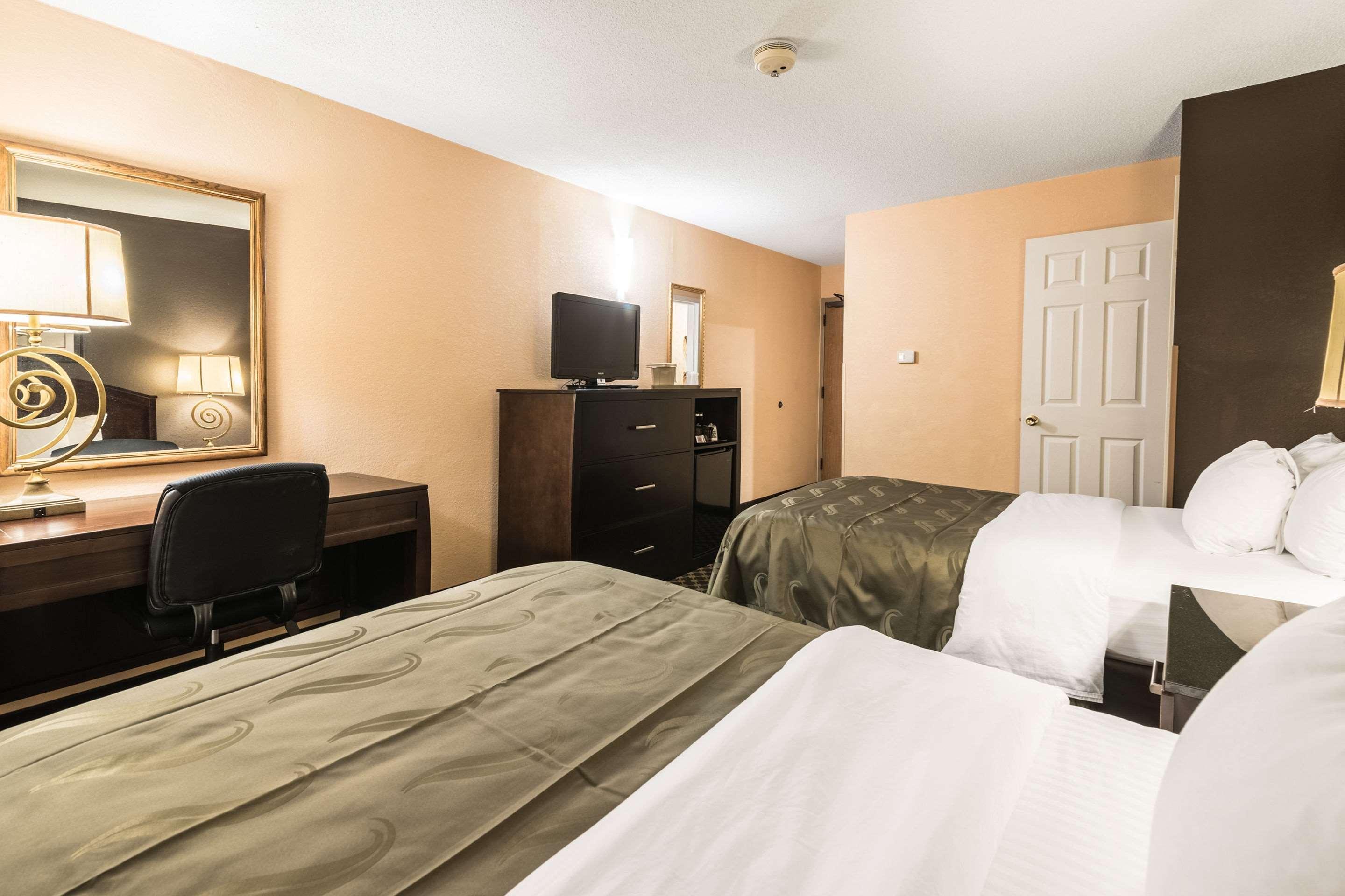 Quality Inn Ithaca - University Area Exterior photo